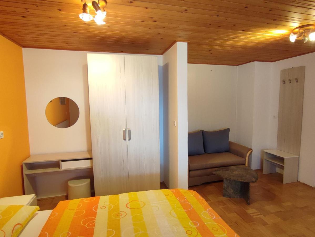 Gostilna Pension Blegos Poljane nad Škofjo Loko Zewnętrze zdjęcie
