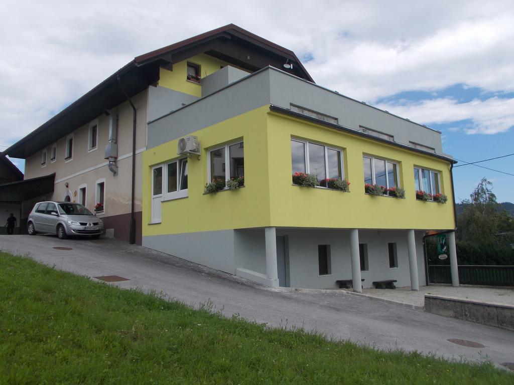 Gostilna Pension Blegos Poljane nad Škofjo Loko Zewnętrze zdjęcie